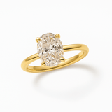 Nenola Lumière Oval Ring – goldener Ovalring voller Eleganz & Strahlkraft